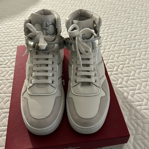 Authentic Men’s Salvatore Ferragamo Sneakers - Picture 1 of 10